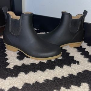 Fleece lined chooka boots